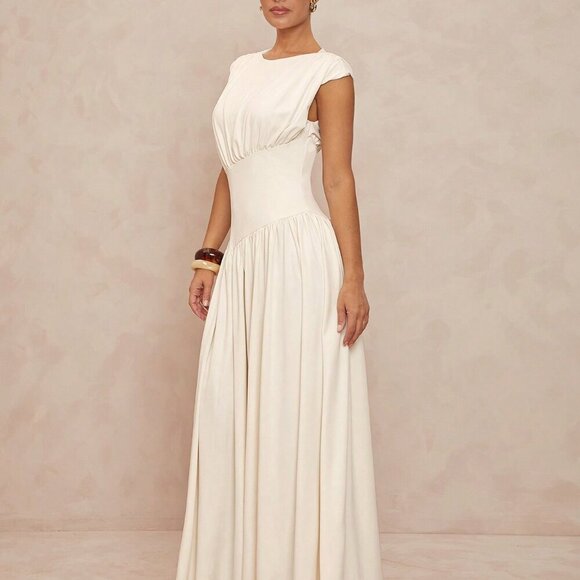 Beige Elegant Women's Bohemian Boat Neck Ruched Waist Flared Hem Dress - Picture 4 of 7